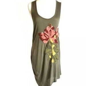 Anthropologie  Tunic embroidered flower